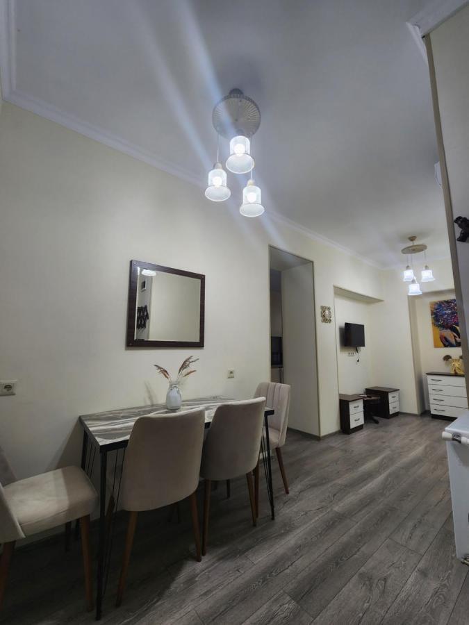 Apartment Chitadze Tbilisi Buitenkant foto